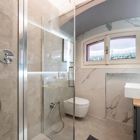 - Luxury River With Terrace Апартаменты Флоренция